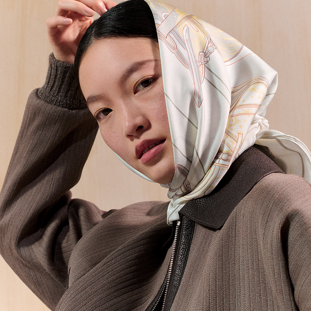 Tous en Selle scarf 90 - White | Hermès USA